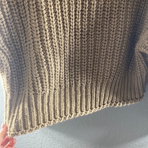 H&M Chunky Knit Turtleneck Boxy Sweater - Picture 16 of 16